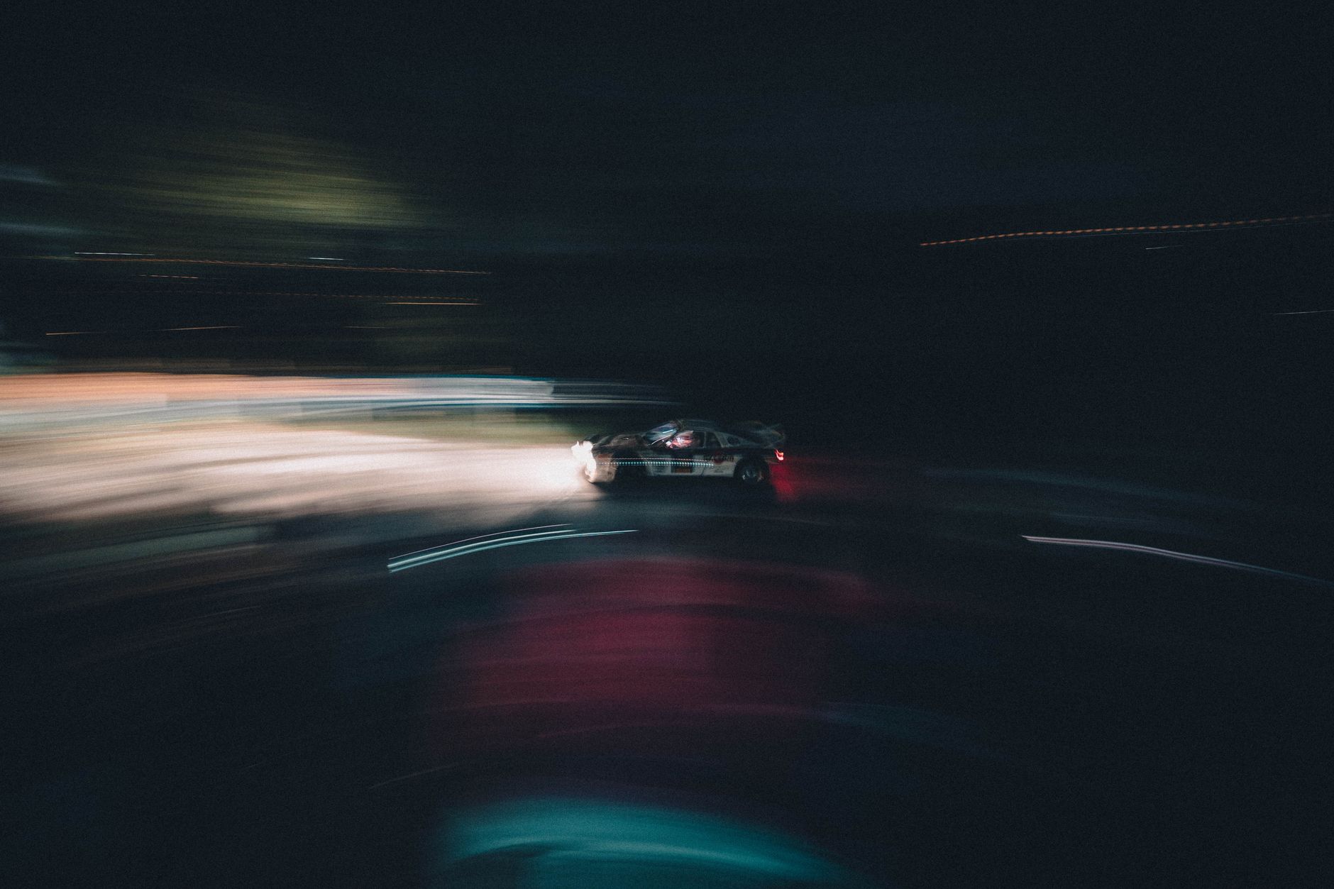 Racing thoughts at night: The Movement-Sleep Loop
