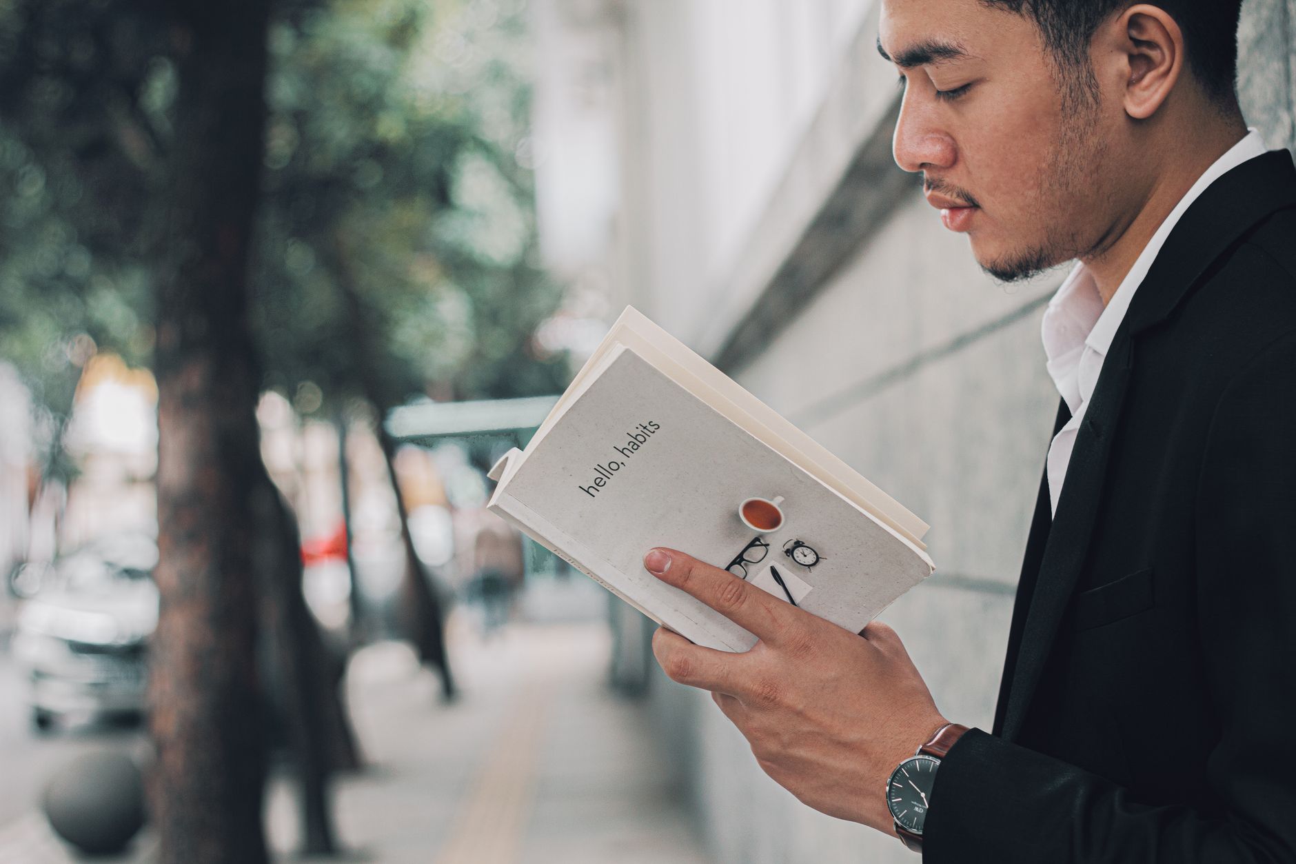How to Build a Reading Habit: Nights That Stick